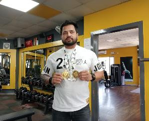  Raveen of Hamirpur won two gold and two silver medals in the National Power Lifting Competition