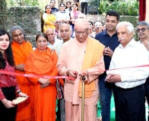 Swami Krishnanand Giri inaugurated V Shanta Gallery at Shoolini University