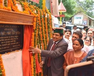Dr. of the grand gate of Maa Shoolini temple. Colonel Dhaniram Shandil inaugurated