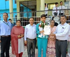  Kunihar: Gunjan of BL School honored for excellent performance in National Sports Competition