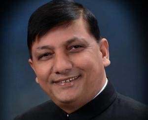 अपनी ही खींचतान में सरकार ने लटकाए जनहित के मुद्दे : राणा