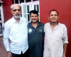  Kunihar: All India Himachal Association congratulates the coach and captain of the basketball team