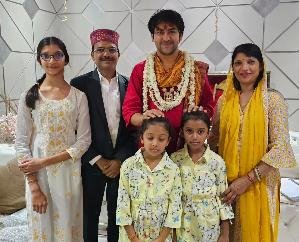 Rajesh Kumar Gupta met Bageshwar Peeth Acharya Dhirendra Shastri