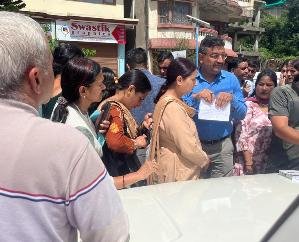Solan: Relief amount of 20 lakhs provided to the affected in Shamti 111
