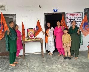 Dehra: Foundation Day of Indian Labor Union celebrated with enthusiasm in Garli