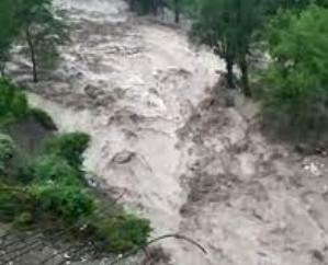 Kullu: Cloud burst in Gadsa's Panchnala, 2 bridges washed away; 5 houses demolished