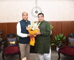Jairam Thakur met Union Minister Nitin Gadkari in Delhi