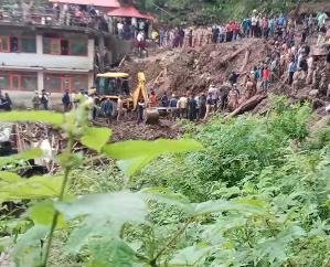 Cloud burst at five places in the state today, 51 killed; 30 people buried under the debris