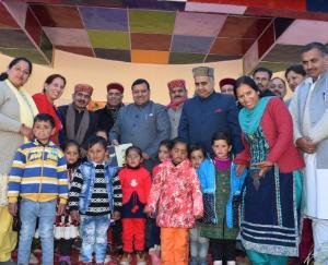 उत्कृष्ट सेवाओं के लिए वीरेंद्र कंवर ने किया सम्मानित