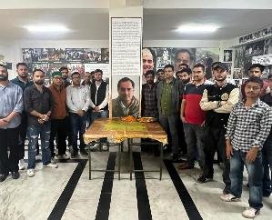 Shimla: Youth Congress pays tribute to former PM Rajiv Gandhi