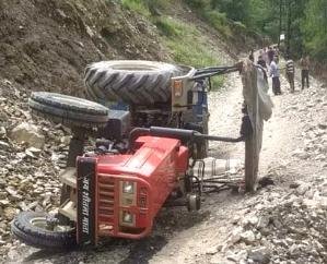 Driver killed, one injured in tractor accident in Chamba's Saloni