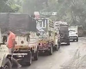 Kullu-Mandi NH closed again near Pandoh Dam, more than 1000 vehicles stuck on both sides