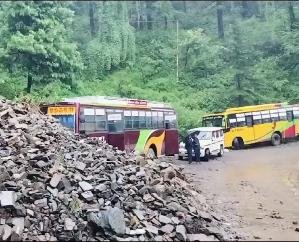 It rained like a disaster in Shimla, 3 people died, all circular roads closed 111