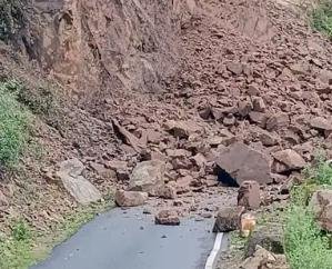 About 700 roads across the state closed