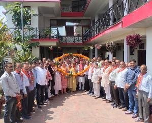 Hamirpur: Never feels 'ex' with worker: Dhumal