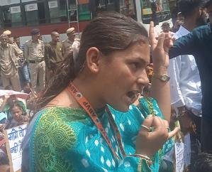 Mr. Renuka: Students of Sangdah erupted in anger over bus facility, staged a sit-in demonstration