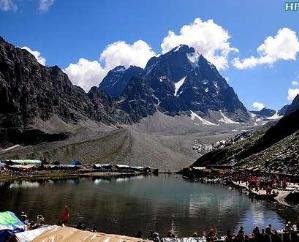  Shahi Snan today: 60 thousand people will take a dip of faith in Manimahesh's Dal Lake