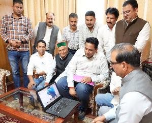 Chief Minister released website and promo for Paragliding Pre-World Cup