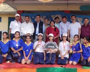 Kunihar: Students of BL Central Kunihar became shot put and chess champions.111