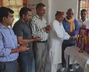 Hamirpur: BJP calls upon village center presidents to complete empowerment campaign soon