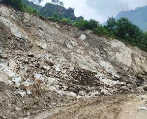 National Highway-5 closed again due to landslide near Kinnaur-Nigulsari