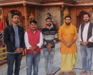 Dehra: Havan was performed on the birthday of Union Minister Anurag Thakur.