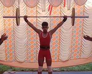  Dehra: Karthik of Model Senior Secondary School, Paragpur Won bronze medal in weightlifting