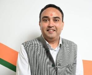 Dharamshala: Congress government is bent upon destroying tourism in the state: Vishwa Chakshu
