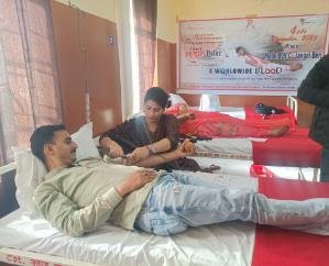 Jaginder Nagar: 40 people donated blood at Adarsh ​​Health Center Jungle Bairi.