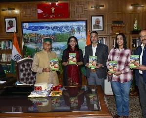 The Governor told Prof. Released the book of Simmi Agnihotri and Dr. Vijay Singh