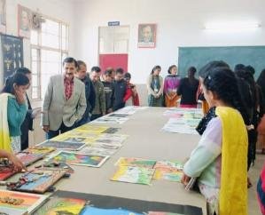 147 artworks of students were the main attraction in the art exhibition held at Sangrah College.