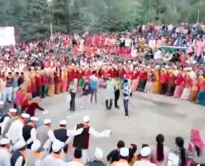 Sangrah: Budechhu is the main attraction of the week-long Diwali in Giripar. Folk dance 321