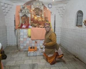 Dehra: Supreme Court Judge Sanjay Karol reached his ancestral village Garli.