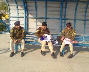 Indora: Dead body of middle aged man found in Kandrori railway station.