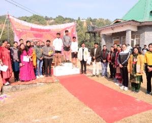 Priya and Akshay were the best athletes in the sports competition in Jaisinghpur College.