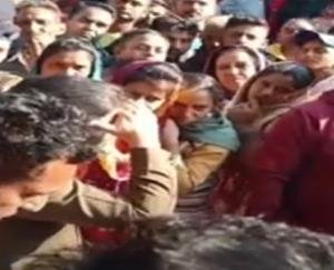 Shahpur: Youth died under suspicious circumstances in Rakkar Ka Bagh, family members blocked the road