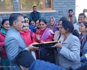 Dharamshala: SMC teachers demand regularization from CM 123