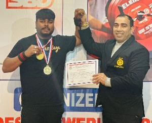  Jaisinghpur: Aman of Lambagaon won two gold medals in weightlifting.123