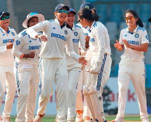 Cricket: Indian women's team created history, defeated Australia for the first time in Test