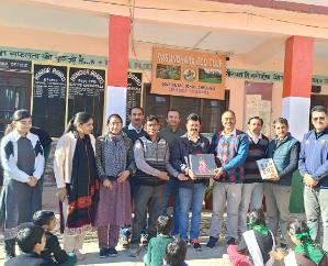  Sirmaur: Chhog Tali School spokesperson Ramanand Sagar returned after receiving special training from Udaipur, Rajasthan.