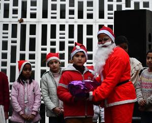 Solan: Christmas carnival celebrated in Shoolini University