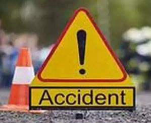 Heavy collision between bus and car in Bilaspur, car driver dies