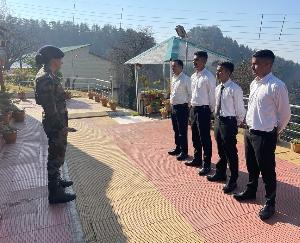 Four youth from Himachal Pradesh joined the Indian Army and left for training.