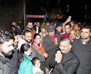 Chief Minister visited Mall Road on New Year's Eve