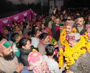 Chief Minister inaugurated and laid the foundation stone of 13 projects worth Rs 198 crore in Kullu.