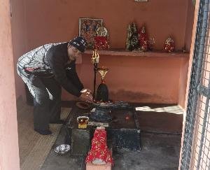  Jaswan-Paragpur: Thieves took away a basket full of money from the Shiva temple of Gangot.