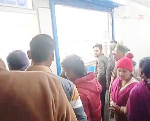 Shimla/Solan: Krasna Lab stopped services in government hospitals, patients worried.123