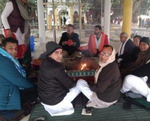 Indora: Devotees bowed their heads in Ram Darbar and had darshan of Bholenath.