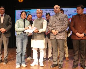 Shimla: A program was held at Gayety Theater on National Voter's Day
