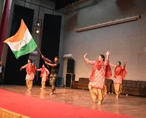 Solan: 75th Republic Day celebrated with enthusiasm at Nauni University 123